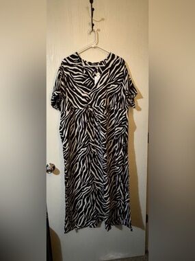 Black & White Zebra Print Swim Coverup Kaftan Dress Size Medium